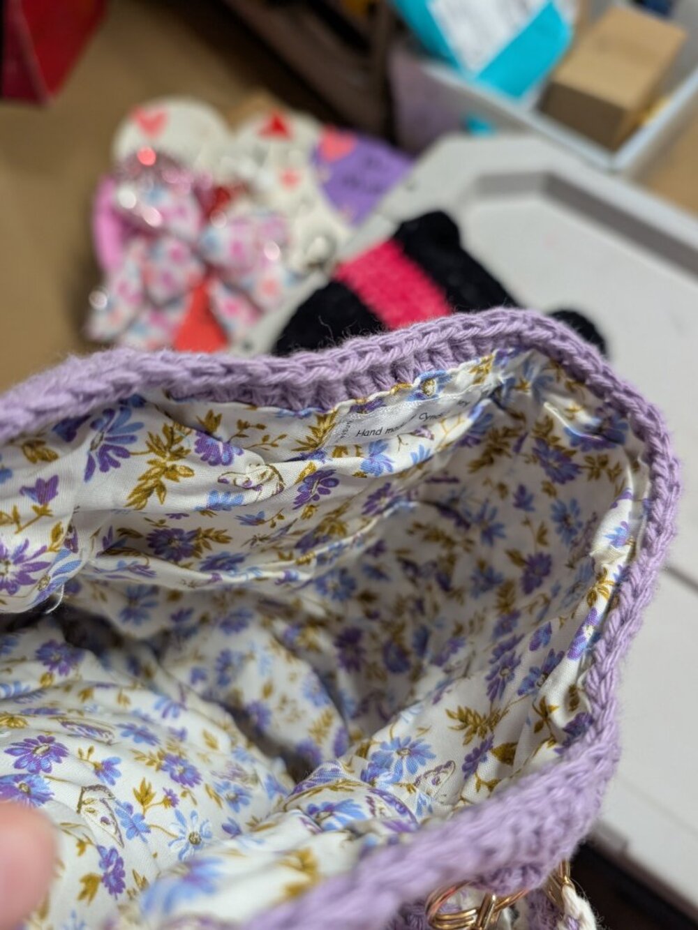 Handmade Crochet Bag with Floral Lining and Pockets - Picture 4 of 6